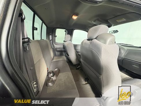 Used 2003 Ford F150 XLT RWD image 9