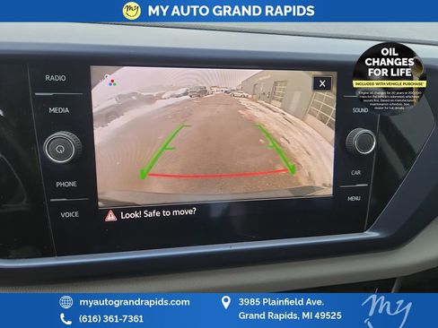 Used 2022 Volkswagen Taos SE image 22