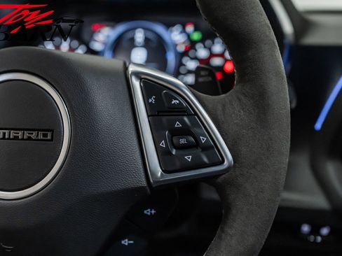 Used 2022 Chevrolet Camaro SS image 38