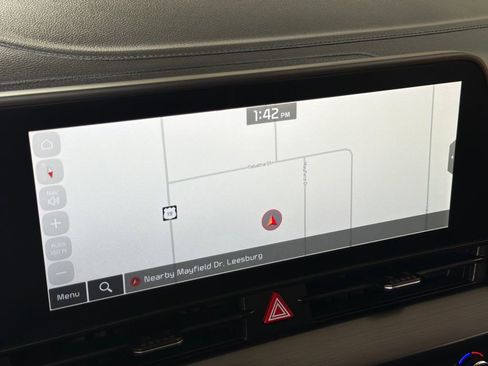 Used 2024 Kia Sportage EX image 6