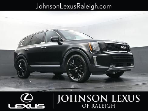 Used 2022 Kia Telluride SX w/ Towing Package FWD image 16
