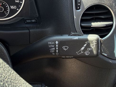 Used 2012 Volkswagen Tiguan S AWD/4WD image 14
