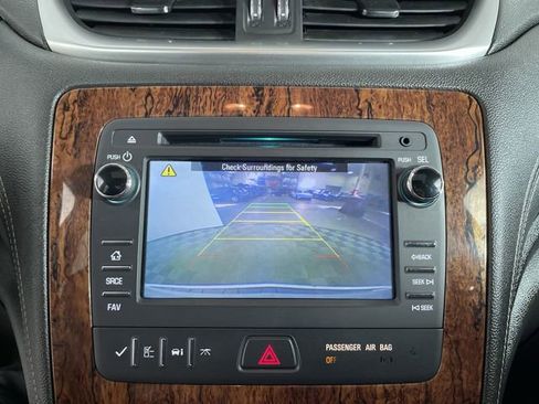 Used 2014 Chevrolet Traverse LT w/ All-Star Edition image 23