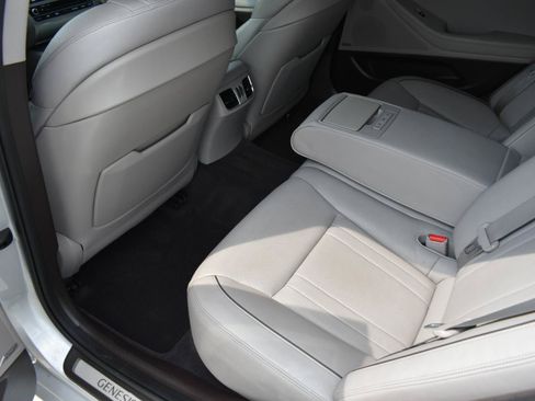 Used 2018 Genesis G80 3.8 w/ Option Group 03 RWD image 26