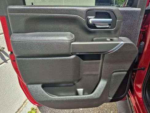 Used 2023 GMC Sierra 2500 AT4 w/ Snow Plow Prep/Camper Package image 18