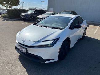 Used 2024 Toyota Prius LE FWD video 1