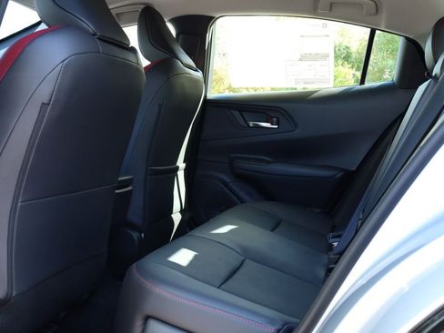 New 2026 Toyota Prius Plug-In Hybrid FWD image 10