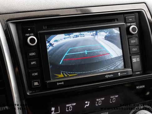 Used 2019 Toyota Sequoia Platinum AWD/4WD image 17