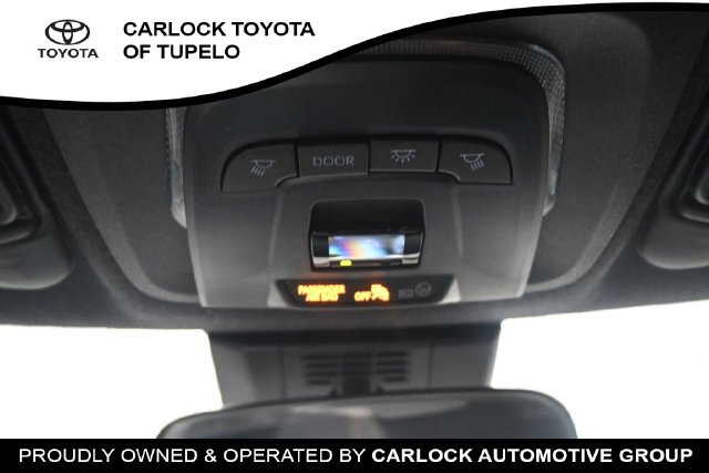 Used 2026 Toyota Corolla SE w/ SE Package FWD image 36