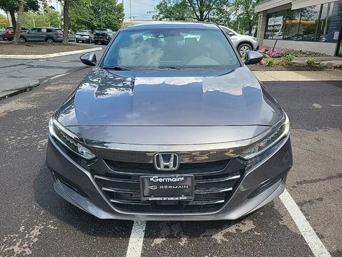 Used 2018 Honda Accord Sport image 3