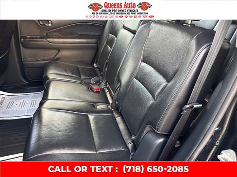 Used 2019 Honda Pilot Touring image 16