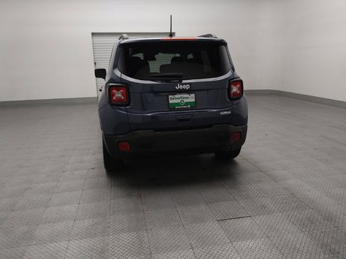 Used 2020 Jeep Renegade Latitude w/ Cold Weather Group image 6