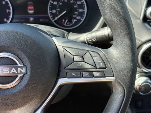 Used 2025 Nissan Sentra SV FWD image 20