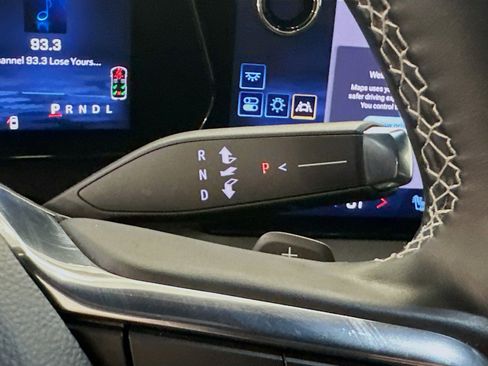 Used 2025 Chevrolet Traverse LT AWD/4WD image 25