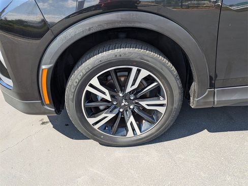Used 2024 Mitsubishi Eclipse Cross SE image 13
