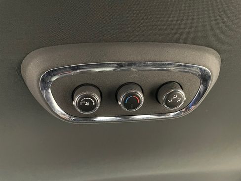 Used 2019 Dodge Durango GT image 17