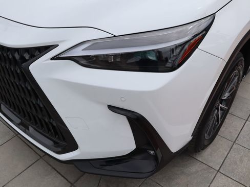 New 2026 Lexus NX 350h FWD image 17