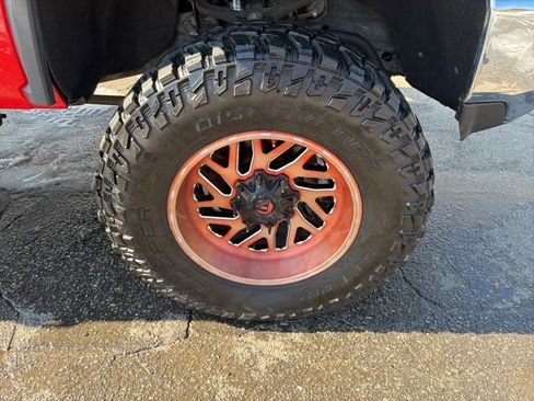 Used 2020 Chevrolet Silverado 2500 LTZ w/ LTZ Premium Package image 9