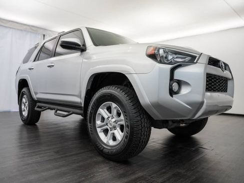 Used 2019 Toyota 4Runner SR5 RWD image 28