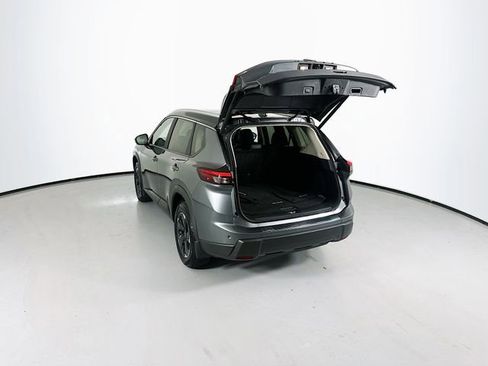 Certified 2024 Nissan Rogue SV w/ SV Premium Package FWD image 25