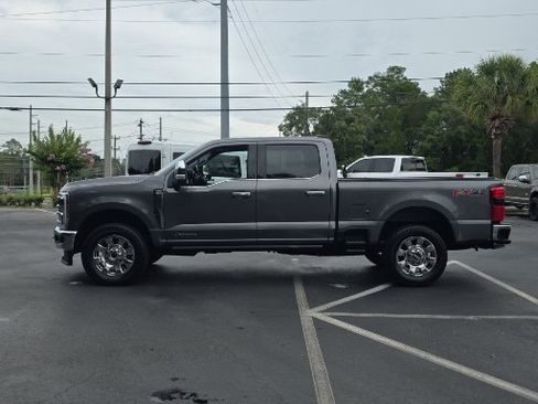 Certified 2025 Ford F250 Lariat w/ Chrome Package AWD/4WD image 9