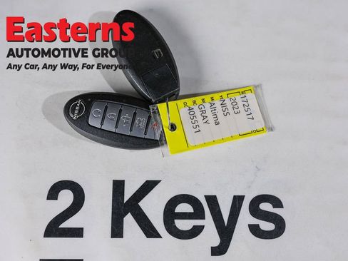 Used 2023 Nissan Altima 2.5 SV AWD/4WD image 25