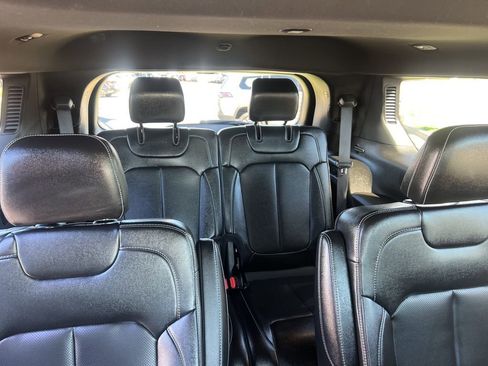 Used 2024 Jeep Grand Cherokee L Limited w/ Luxury Tech Group II image 41