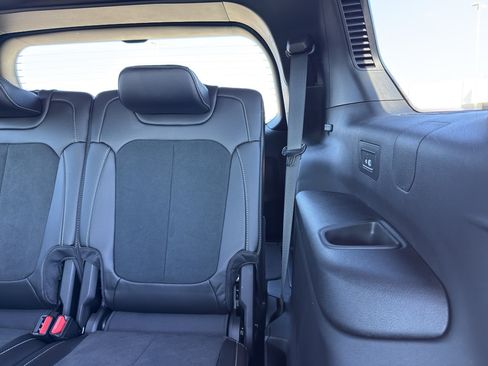 New 2026 Jeep Grand Cherokee L 4WD image 34