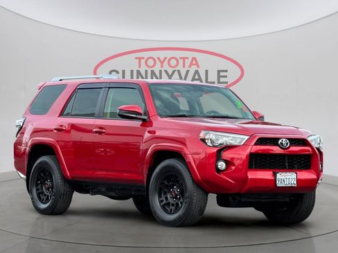Used 2018 Toyota 4Runner SR5 image 11