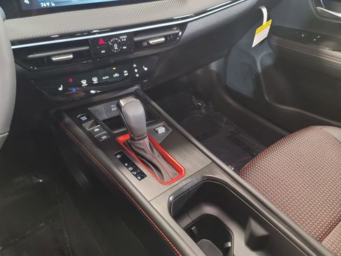 New 2025 Nissan Kicks SR w/ SR Premium Package image 23
