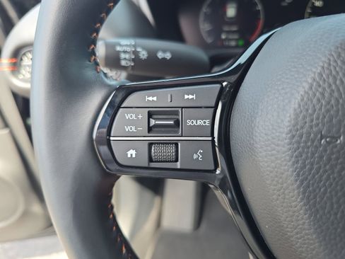 Certified 2025 Honda HR-V Sport image 22