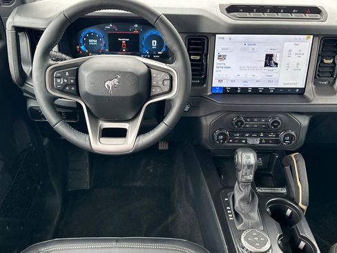 New 2026 Ford Bronco Badlands image 13