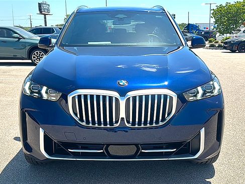 Used 2025 BMW X5 xDrive40i w/ Premium Package AWD/4WD image 11