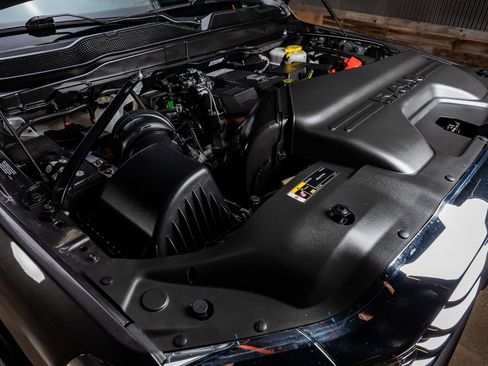 Used 2024 RAM 3500 Limited w/ Towing Technology Group image 40