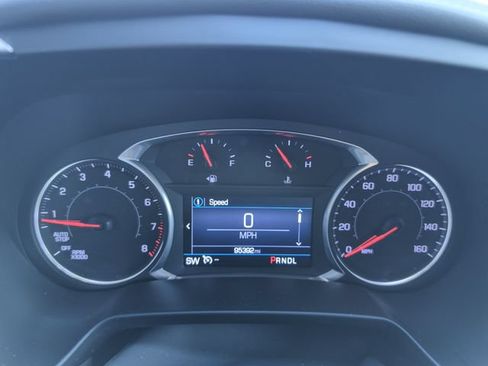 Used 2022 Chevrolet Blazer LT FWD image 17