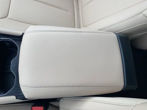 New 2025 Jeep Grand Cherokee L Limited image 32