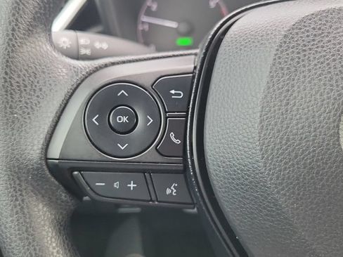 Certified 2025 Toyota Corolla LE FWD image 19