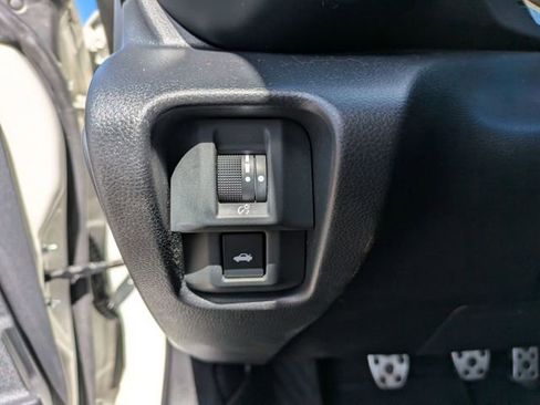 Used 2025 Toyota GR86 Premium w/ Performance Package image 16