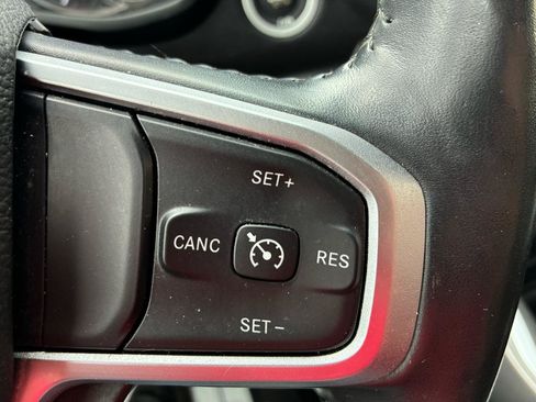 Used 2019 RAM 1500 Big Horn AWD/4WD image 17