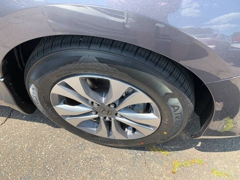Used 2014 Honda Accord LX image 11