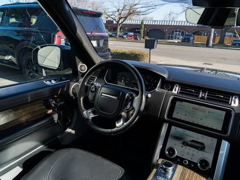 Used 2018 Land Rover Range Rover HSE AWD/4WD image 11
