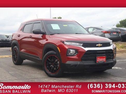 Used 2021 Chevrolet TrailBlazer LS FWD image 1
