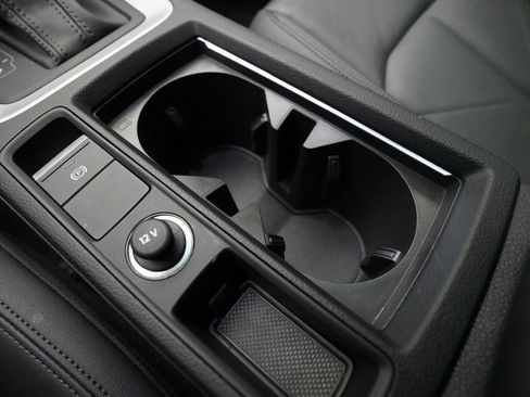 Used 2025 Audi Q3 2.0T Premium Plus w/ Premium Plus Package image 29