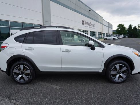 Used 2014 Subaru Crosstrek Touring w/ Popular Package #1 AWD/4WD image 8