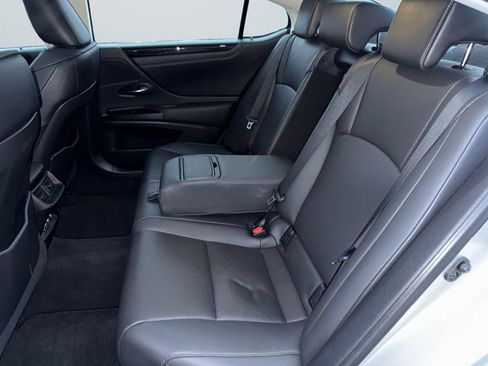 Used 2021 Lexus ES 350 w/ Premium Package image 13