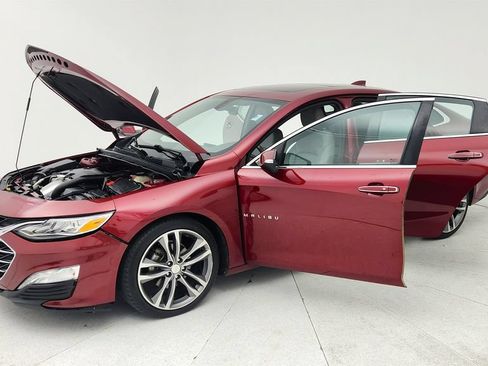 Used 2019 Chevrolet Malibu Premier w/ Sun and Wheel Package FWD image 10