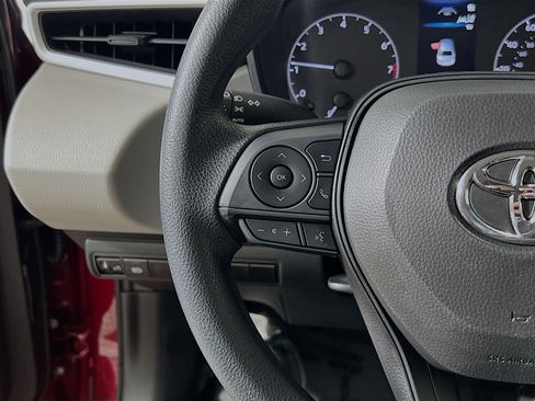 Used 2024 Toyota Corolla LE FWD image 19