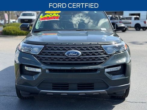 Used 2022 Ford Explorer XLT w/ Equipment Group 202A image 3