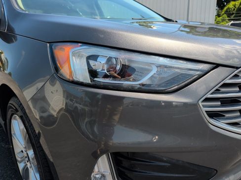 Used 2020 Ford Edge Titanium AWD/4WD image 28