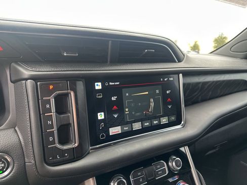 Used 2022 GMC Yukon Denali image 35